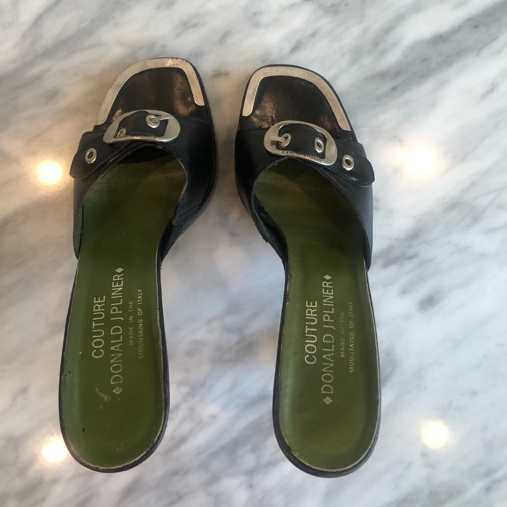 Donald Pliner Pumps, size 8